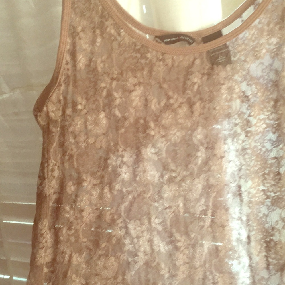 New York and co lace tank
